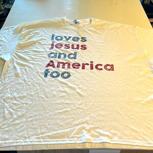 NWOT - Male/female 100% Gildan heavy cotton, size 3X